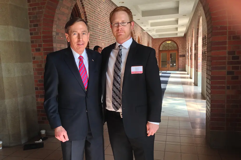 Unitist, non-profit management. Dustan Batton and General David Petraeus